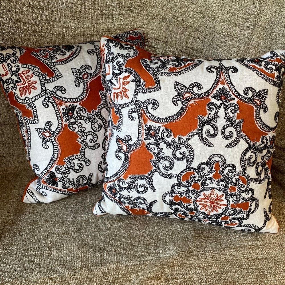 Beautiful pillows for fall decorating!